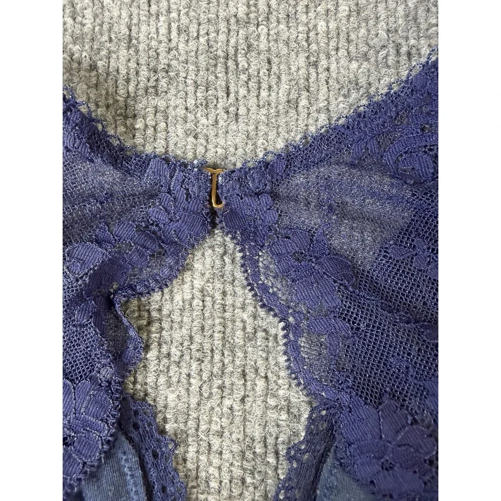 Victoria's Secret‎ Dream Angels Navy Blue Lace Velvet Bralette Wireless Bra M
